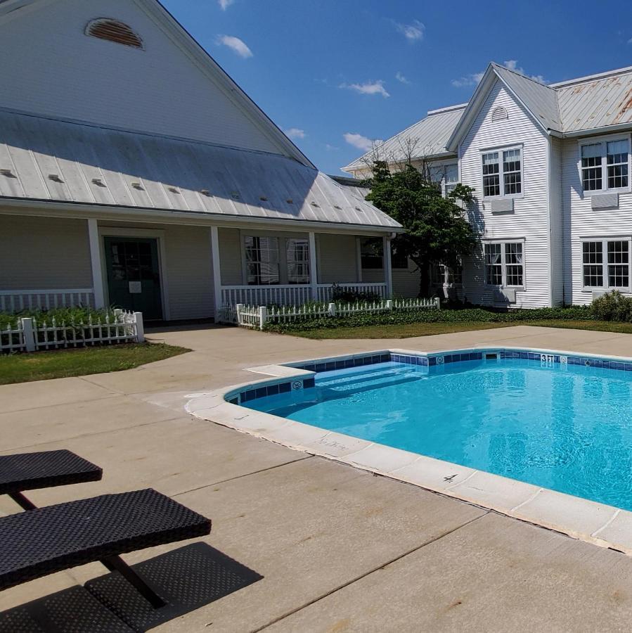 Amish Inn Nappanee Zewnętrze zdjęcie