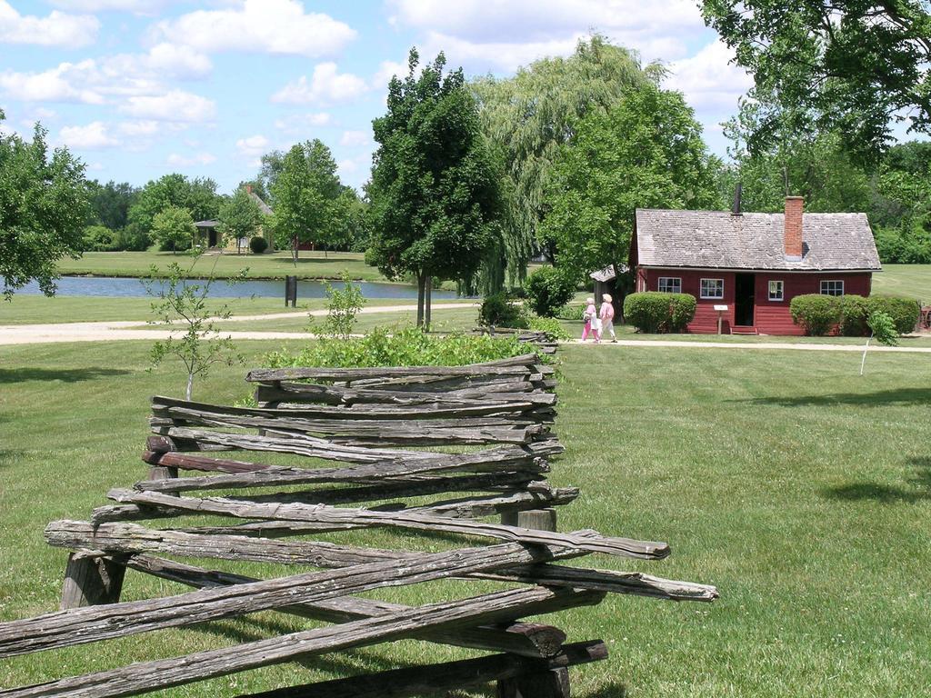 Amish Inn Nappanee Zewnętrze zdjęcie