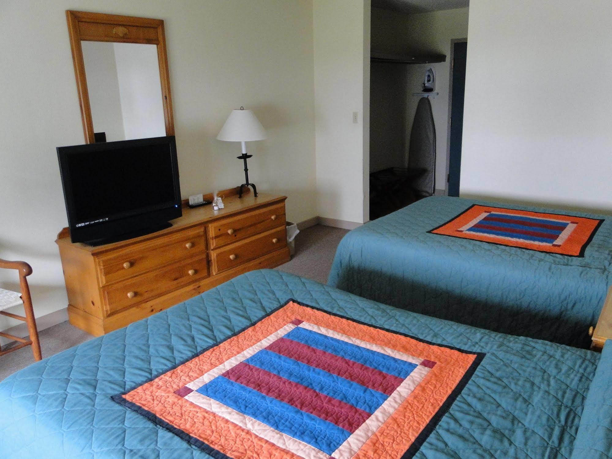 Amish Inn Nappanee Zewnętrze zdjęcie
