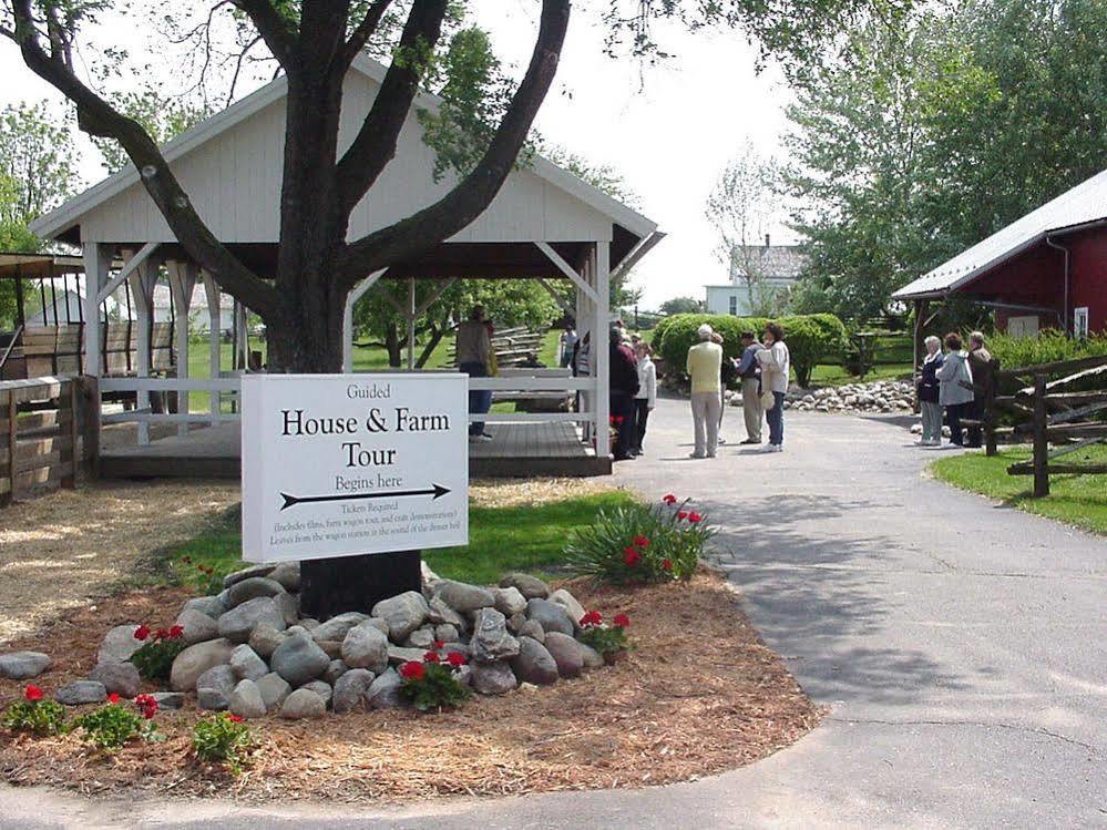 Amish Inn Nappanee Zewnętrze zdjęcie